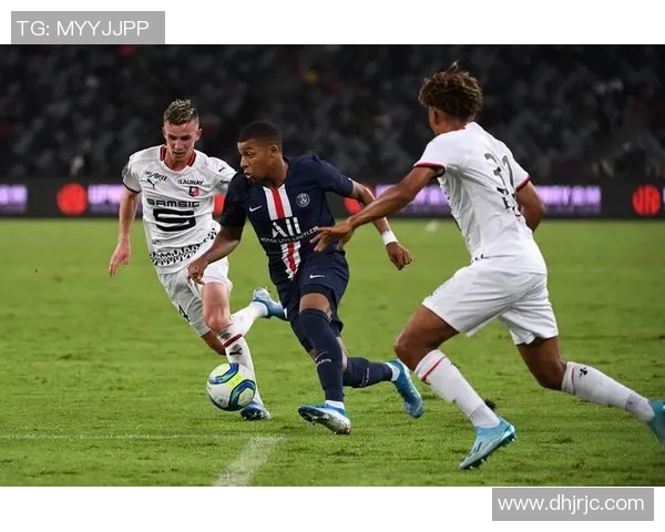 蒙彼利埃主场迎战巴黎圣日耳曼争夺法甲积分榜关键战役