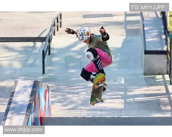 重庆滑板队在城市马拉松中的精彩表现与比赛经验分享