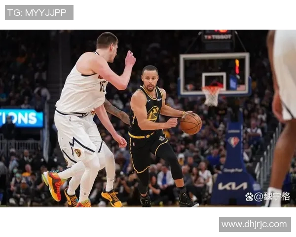 98-79！库里19分8助，哈登15中6，勇士轻取快船迎两连胜
