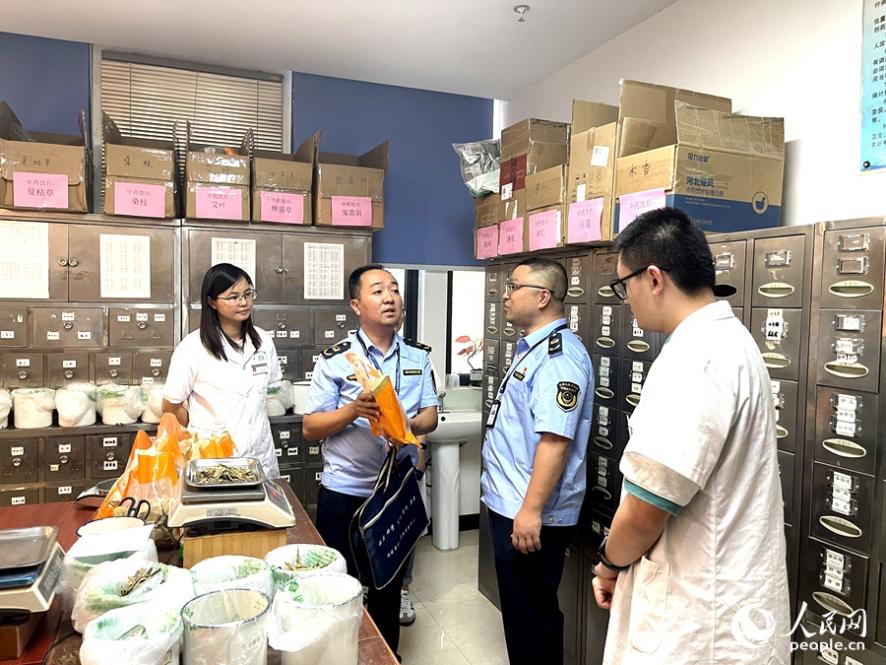 金年会金字招牌拧紧“宁静阀”福州怎样让老苍生用上定心药？(图3)